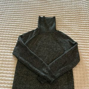 Black Loft sweater size small worn once. Excellent condition